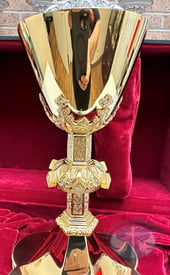 &quot;The Crusader&quot; Gothic Chalice and Paten - Item RD-002