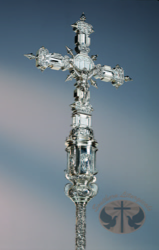 Platteresque Processional Crucifix 900 by Molina