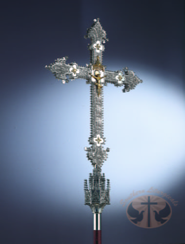 Gothic Processional Crucifix 915 by Molina