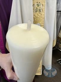 Lilium Paschal Candle