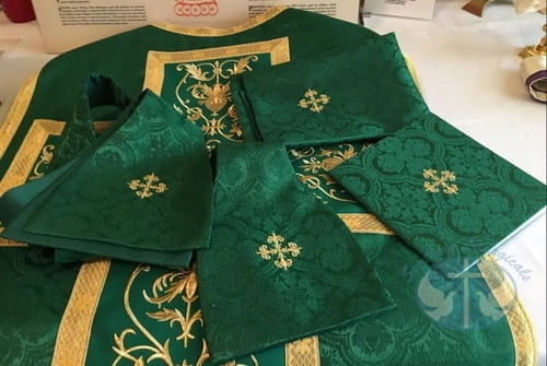 Roman Fiddleback Vestments - Green