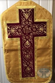 Roman Fiddleback Vestments - Gold &amp; Red