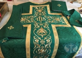 Roman Fiddleback Vestments - Green